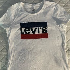 Levi’s classic White Blouse